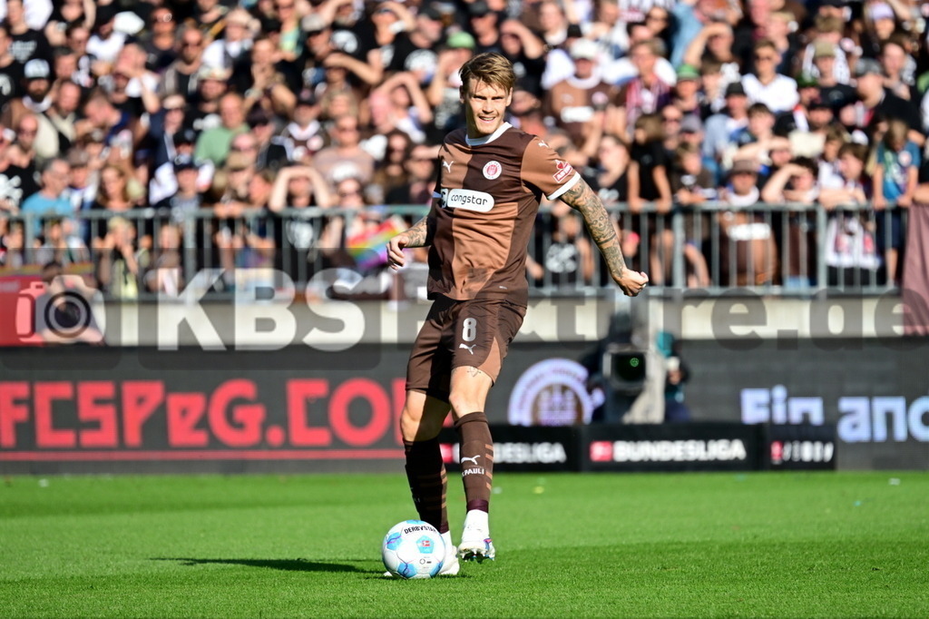 KBS Picture_FCStPauli-Heidenheim_033 | Smith Eric (St.Pauli) ,Sportplatz :  Millerntor Stadion, - Realisiert mit Pictrs.com