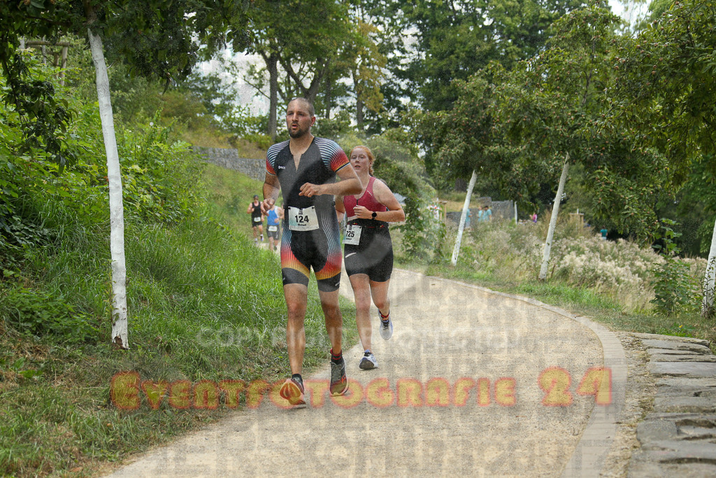 250824_1424_EX1_6091 | Sportfotografie im Rhein-Sieg Kreis, Köln, Bonn, NRW, Rheinland Pfalz, Hessen, etc. Unser Tätigkeitsfeld umfasst den Laufsport vom Volkslauf über den Marathon, Duathlon, Triathon bis zum Ultralauf wie Kölnpfad Ultra oder Schindertrail.