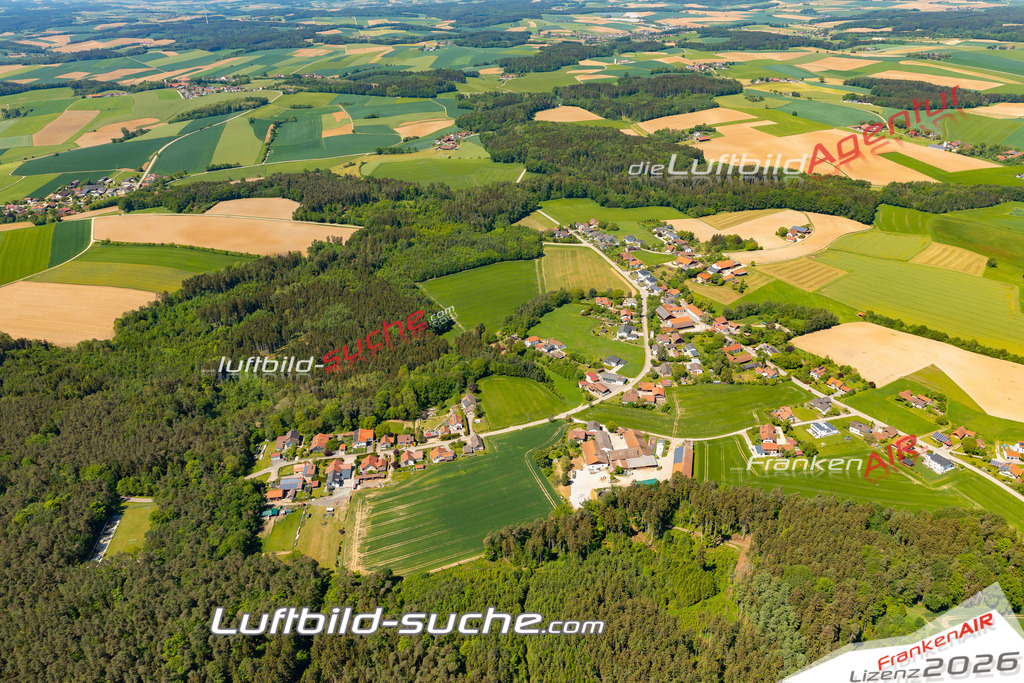 Hösacker-Weng-2024-10 | Die Luftbild Suche. Hier finden Sie Luftaufnahmen, Drohnen und Schrägluftbilder von Städten und Orte. Aktuelle + Archiv Luftbilder auch mit Lizenz.