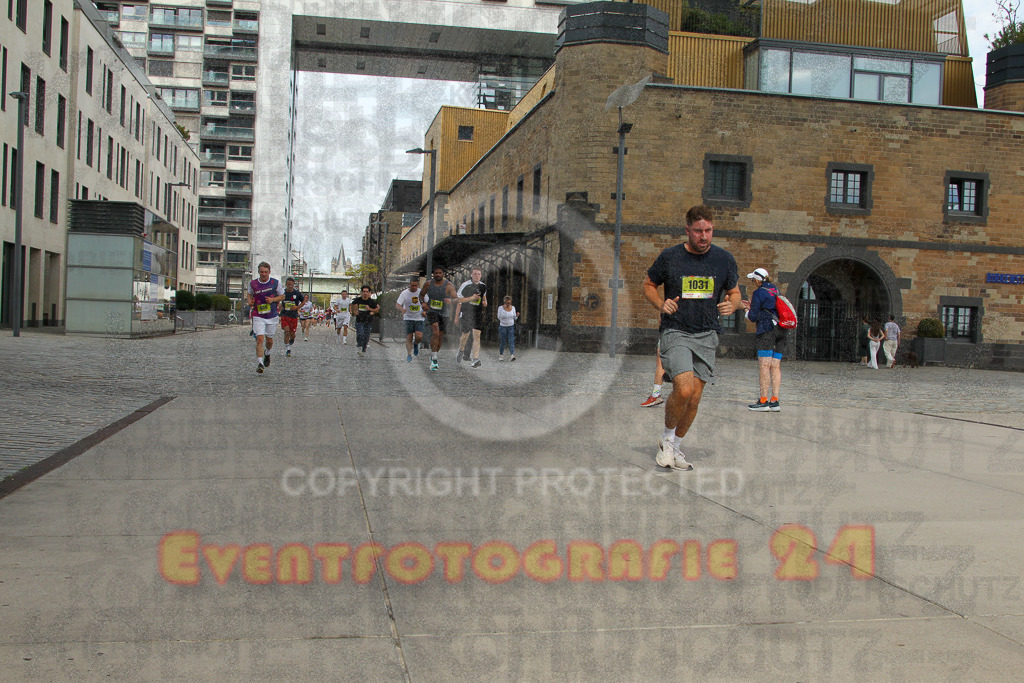 250920_1325_EV4_5477 | Sportfotografie im Rhein-Sieg Kreis, Köln, Bonn, NRW, Rheinland Pfalz, Hessen, etc. Unser Tätigkeitsfeld umfasst den Laufsport vom Volkslauf über den Marathon, Duathlon, Triathon bis zum Ultralauf wie Kölnpfad Ultra oder Schindertrail.