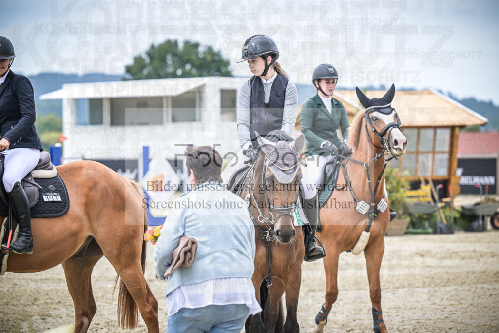 DOS_0061 | Entdecke hochwertige Reitturnierfotos von Foto Oger. Professionell, emotional und authentisch – jetzt Lieblingsmomente im Shop bestellen.Deutschlandweite Turnierfotografie. - Realisiert mit Pictrs.com