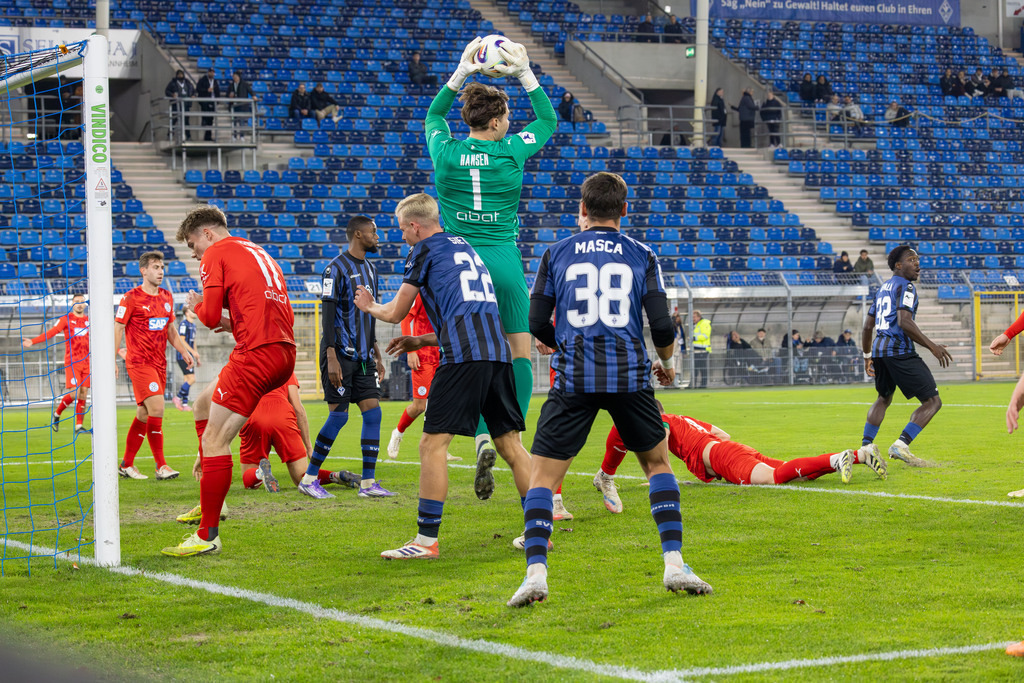 Fußball, Badischer Pokal 2025/26, Viertelfinale: Waldhof Mannheim gegen FC-Astoria Walldorf | Fußball, Badischer Pokal 2025/26, Viertelfinale: Waldhof Mannheim gegen FC-Astoria Walldorf - Realisiert mit Pictrs.com