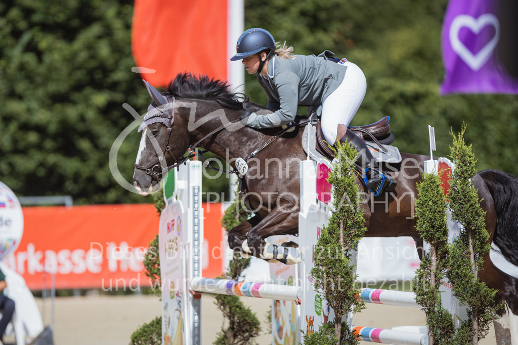 220728_BHO_RegioTour_A-Spr_Reiter-211 | Deine schönsten Turniermomente als professionelle Fotos! Entdecke hochwertige Pferdesport-Fotografie im Online-Shop. Jetzt Fotos finden & bestellen!