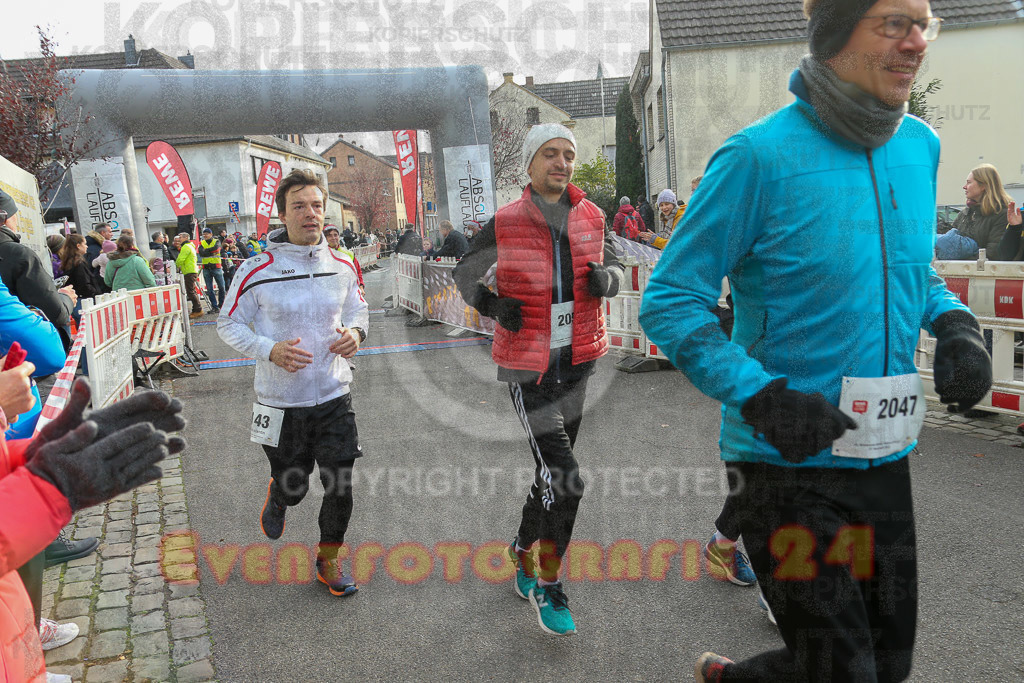 221127_1129_EX1_1740 | Sportfotografie im Rhein-Sieg Kreis, Köln, Bonn, NRW, Rheinland Pfalz, Hessen, etc. Unser Tätigkeitsfeld umfasst den Laufsport vom Volkslauf über den Marathon, Duathlon, Triathon bis zum Ultralauf wie Kölnpfad Ultra oder Schindertrail.