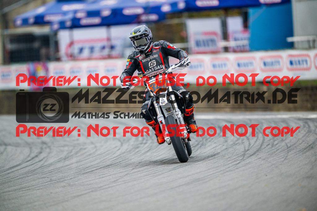 MaZZes_Fotomatrix_20251011_6007705_7809 | S1