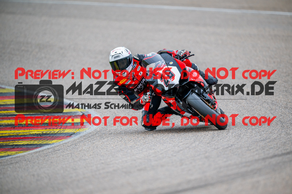 MaZZes_FotoMatrix_240503_6007705_6024 | SSP600