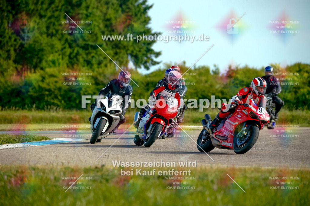 _MOT0073 | Hier findet Ihr Bilder von Touristenfahrten auf der Nürburgring Nordschleife oder von anderen Veranstaltungen die ich besucht habe. Viel Spass beim Durch Schauen 