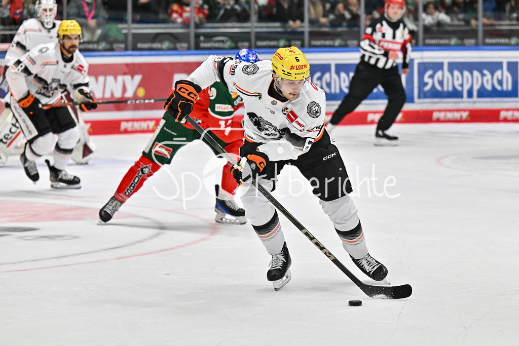 Augsburger Panther - Löwen Frankfurt | am Puck Kevin MAGINOT (Frankfurt Löwen #6) / DEL: Augsburger Panther - Löwen Frankfurt, Curt Frenzel Stadiom am 11.10.2024
