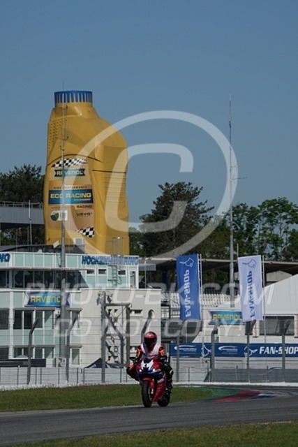 2025_04_28_PBK_12624 | Sportfotografie; SlowMotion; Video; Rennstrecke; Hafeneger; Speer; Racing; RSE; BMW; CBO; Trackday; Motorsportarena; Hockenheimring; Brno; Most; Barcelona; Valencia