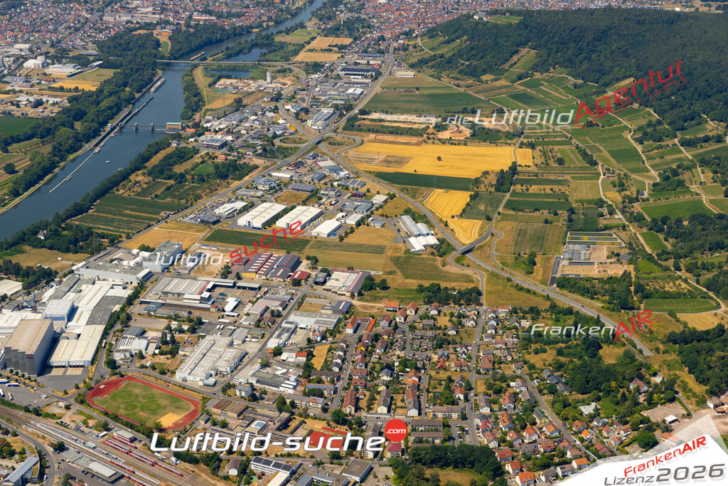 Das Luftbild zeigt :  Miltenberg - Die Luftaufnahme wurde 2023 vom UL-Flugzeug aus erstellt ( keine Drohne ) - Hochauflösende Luftaufnahme - Für grossformatige Ausdrucke geeignet. Die Geschenkidee !Mit Lizenz und Bildrechte bestellbar
