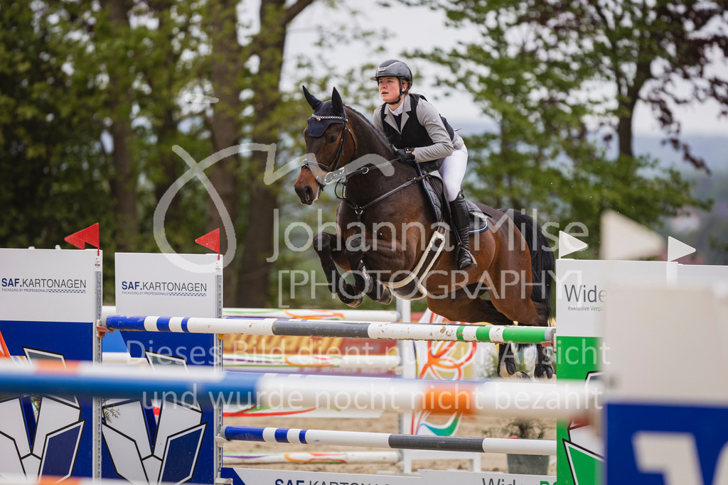 250504_SpengeW_Stil-S-531 | Deine schönsten Turniermomente als professionelle Fotos! Entdecke hochwertige Pferdesport-Fotografie im Online-Shop. Jetzt Fotos finden & bestellen!