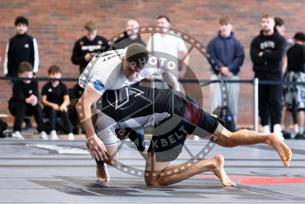 20251129PBB5405 | Fighters compete during the luta livre competition ILLCS XI winter edition on November 29, 2025 in Hannover, Germany.