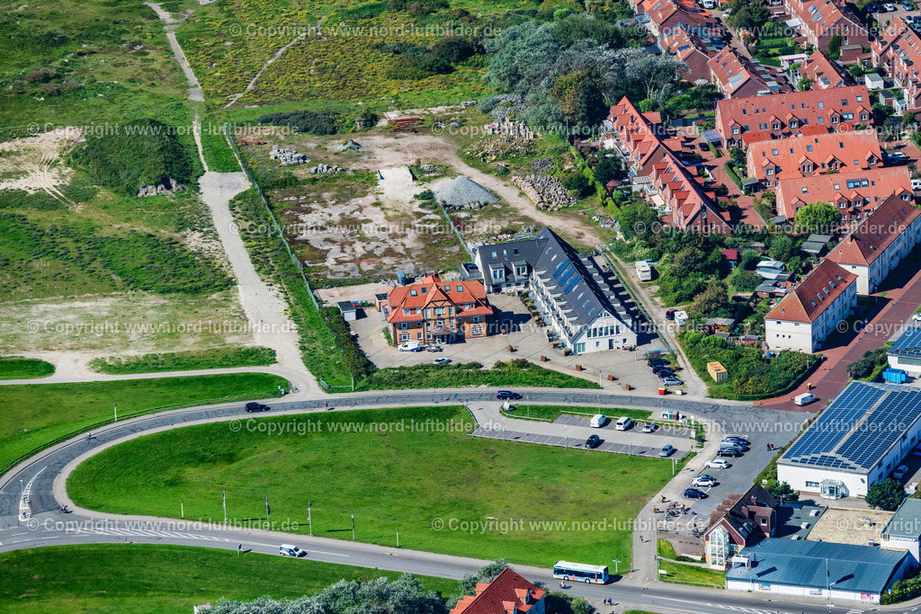 Norderney_Edeka_Gorch_Fock_Weg_Am_Hafen_ELS_7365050923 | NORDERNEY 05.09.2023 Wohn- und Geschäftshaus " EDEKA " am der Gorch-Fock-Weg am Hafen auf Norderney im Bundesland Niedersachsen, Deutschland. // Residential and commercial building "EDEKA" on the Gorch-Fock-Weg at the harbor on Norderney in the state Lower Saxony, Germany. Foto: Martin Elsen