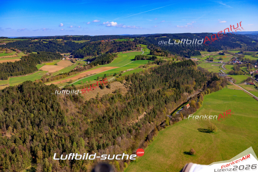 Die Luftaufnahme der Stadt Marktrodach wurde 2017 vom Flugzeug heraus erstellt ( keine Drohne )- hohe Auflösung für beste Qualität