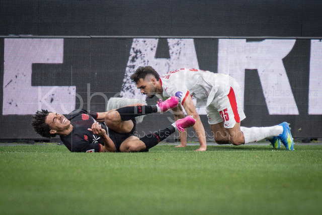 German Bundesliga, Bayer 04 Leverkusen vs. RB Leipzig, 02.05.2026 | LEVERKUSEN, GERMANY - MAY 2, 2026 :  Max Finkgraefe (Finkgrafe, Finkgräfe, RB Leipzig, 35) fouls Montrell Amare Culbreath  (Bayer 04 Leverkusen, 42) during the German Bundesliga match on gameday 32 between Bayer 04 Leverkusen vs. RB Leipzig at BayArena on May 2, 2026 in Leverkusen, Germany. DFL REGULATIONS PROHIBIT ANY USE OF PHOTOGRAPHS AS IMAGE SEQUENCES AND/OR QUASI-VIDEO.