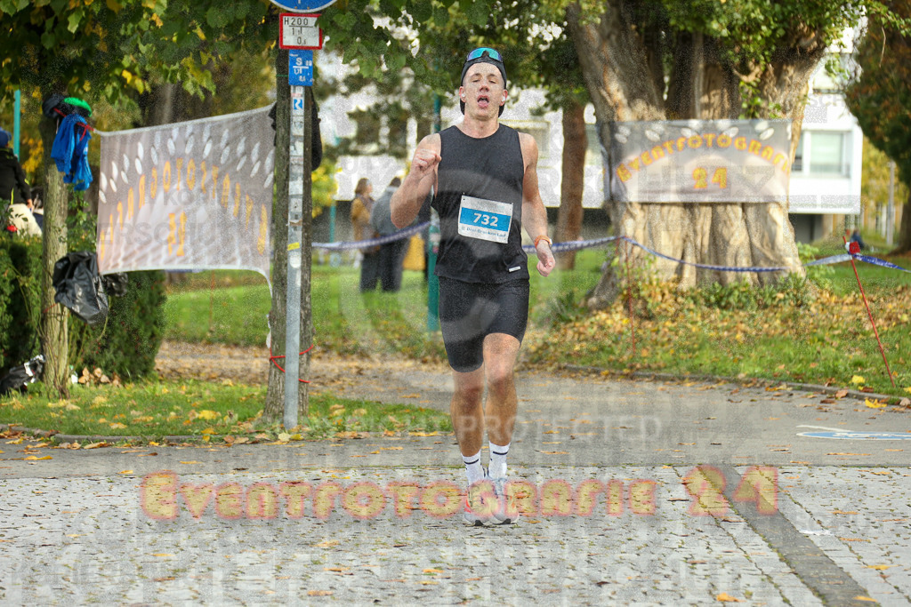 241020_1001_EX1_7483 | Sportfotografie im Rhein-Sieg Kreis, Köln, Bonn, NRW, Rheinland Pfalz, Hessen, etc. Unser Tätigkeitsfeld umfasst den Laufsport vom Volkslauf über den Marathon, Duathlon, Triathon bis zum Ultralauf wie Kölnpfad Ultra oder Schindertrail.