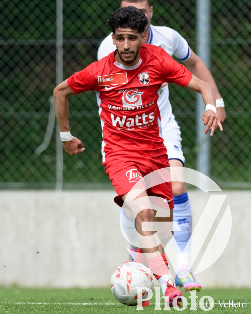 Promotion League - FC Grand-Saconnex v FC Luzern U-21 | during the Promotion League game between FC Grand-Saconnex and FC Luzern U-21 at Stade du Blanché in Grand-Saconnex, Switzerland
