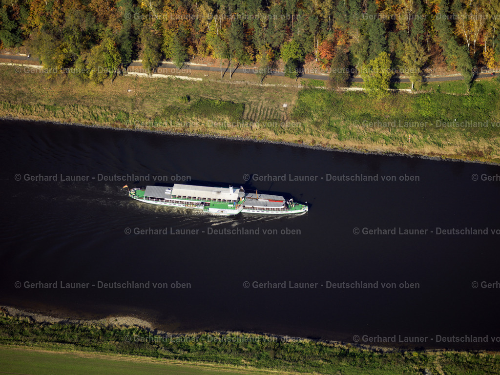 2888061 | Raddampfer auf der Elbe bei Niederrathen