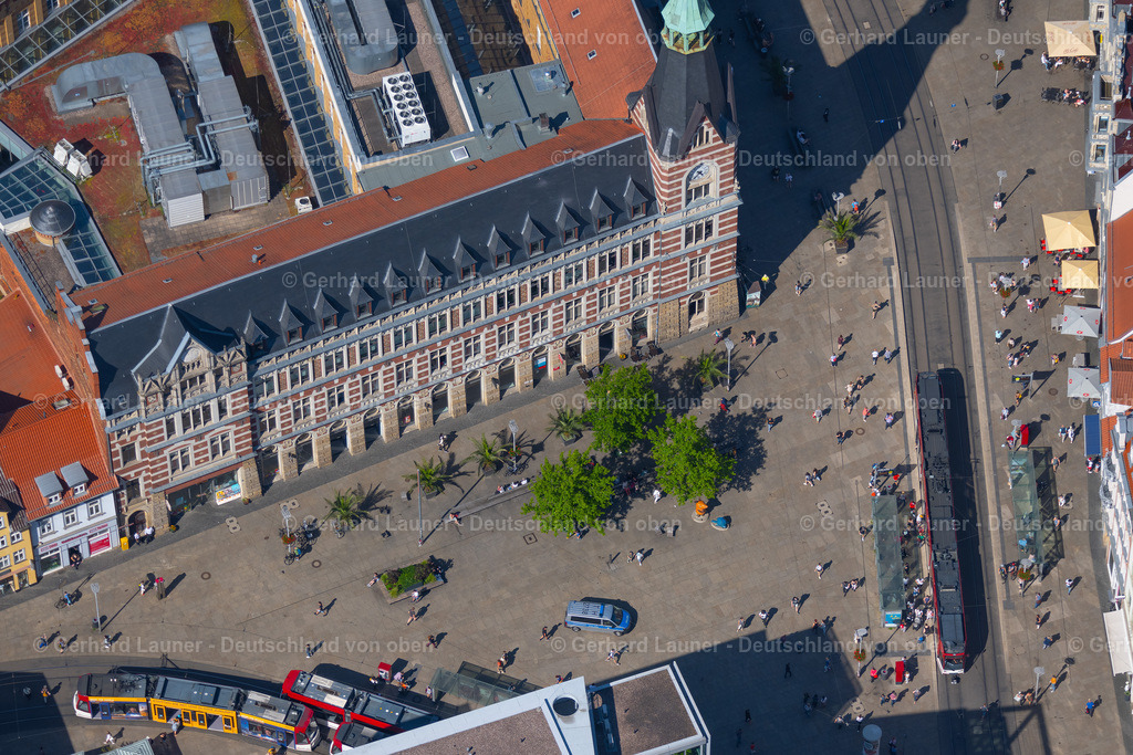 4046051 | ERFURT 14.06.2021 Des Platz- Ensemble " Anger " im Innenstadt- Zentrum im Ortsteil Zentrum in Erfurt im Bundesland Thüringen, Deutschland. Weiterführende Informationen bei: Landeshauptstadt Erfurt. // Ensemble space " Anger " in the inner city center in the district Zentrum in Erfurt in the state Thuringia, Germany. Further information at: Landeshauptstadt Erfurt. Foto: Gerhard Launer