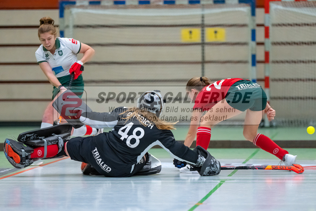 HK_20240114_108063 | 1. Bundesliga Damen Crefelder HTC - Uhlenhorst Mülheim am 14.1.2024 Halle Glockenspitz, Krefeld , Lotta Dittrich ( Crefelder HTC )