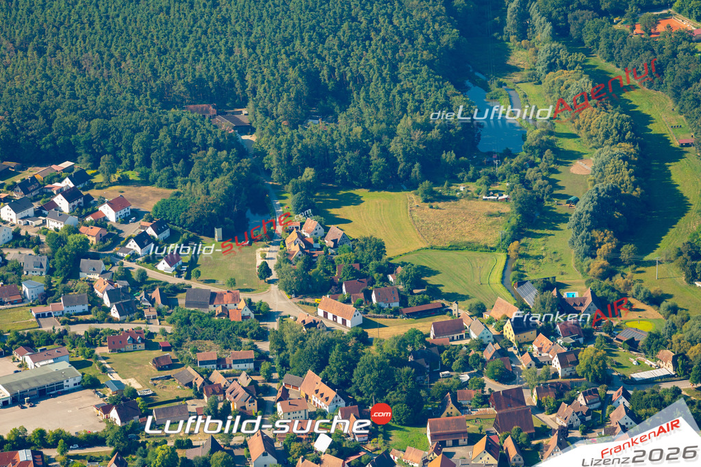 Das Luftbild zeigt : Petersgmünd Georgensgmünd - Die Luftaufnahme wurde 2024 vom UL-Flugzeug aus erstellt ( keine Drohne ) - Hochauflösende Luftaufnahme - Für grossformatige Ausdrucke geeignet. Die Geschenkidee !Mit Lizenz und Bildrechte bestellbar