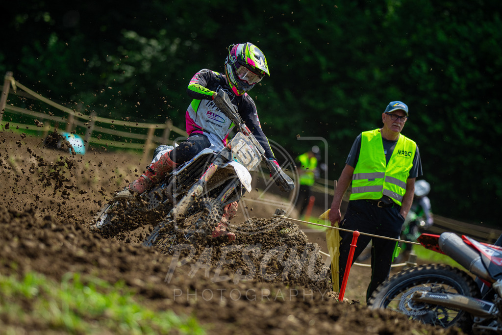 MX 2 (403) | Paeschuphoto Shop - Wer nicht sucht der auch nicht findet.Ob Motocrossbilder oder von einem besuchtem Spiel, Hauptsache Action. - Realisiert mit Pictrs.com