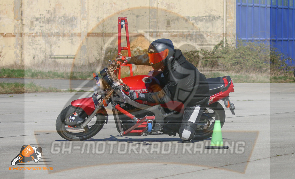 IMG_9454 | gh-motorradtraining-foto.de - Realisiert mit Pictrs.com