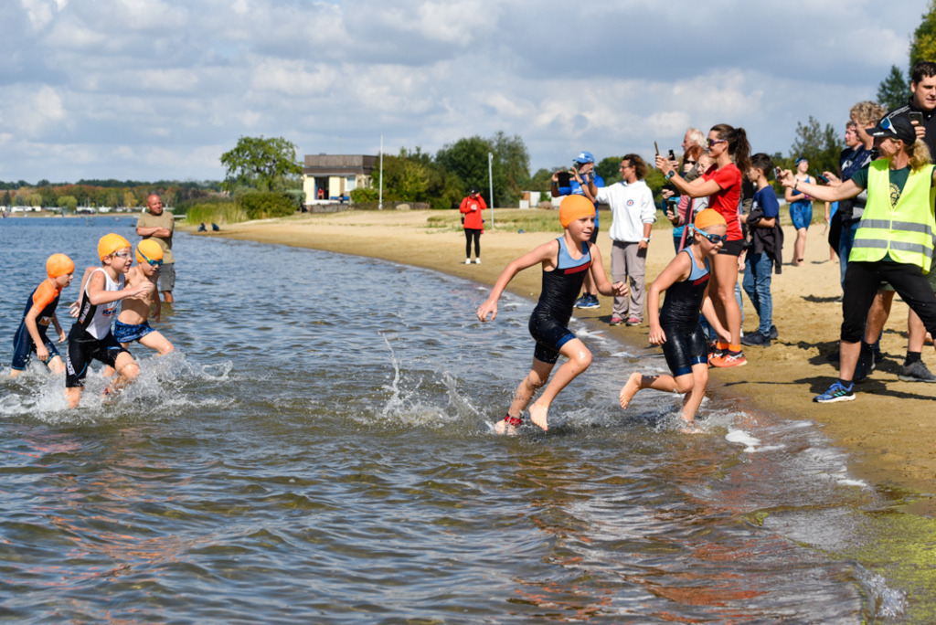 14-18-00-040-KIMINITRI22-(c)-I.W.Ronge | Grammis Triathlonbilder - Realisiert mit Pictrs.com