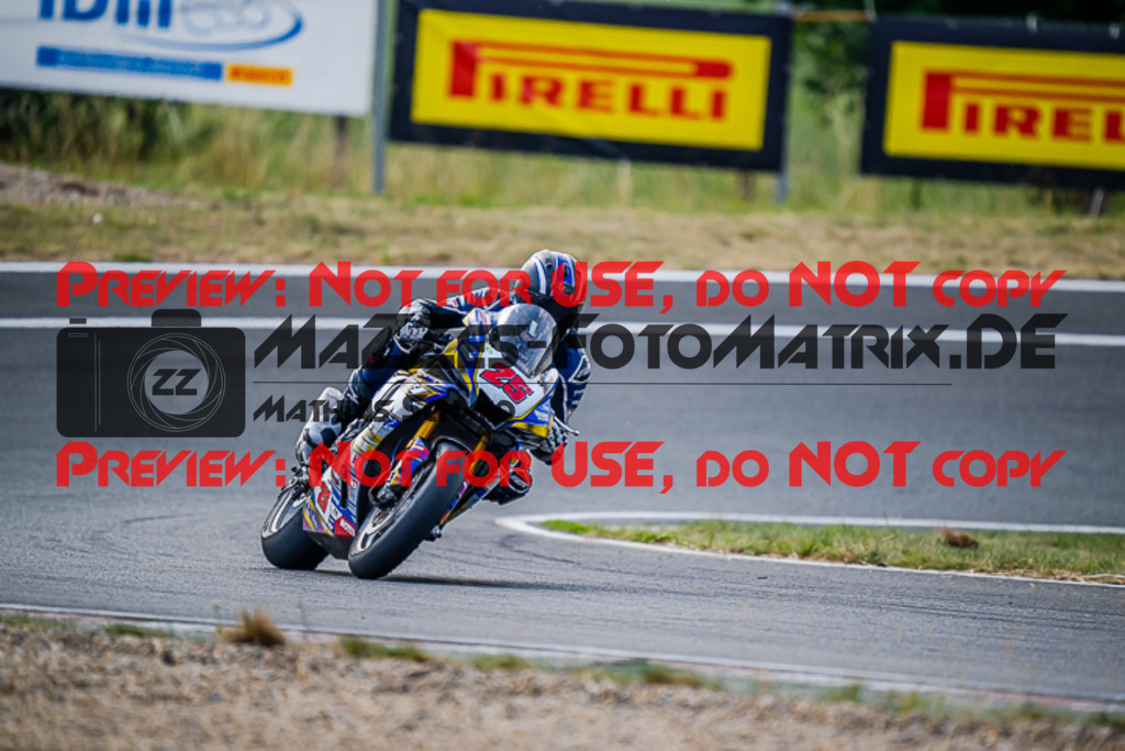 MaZZes_FotoMatrix_220722_8173 | IDM1000