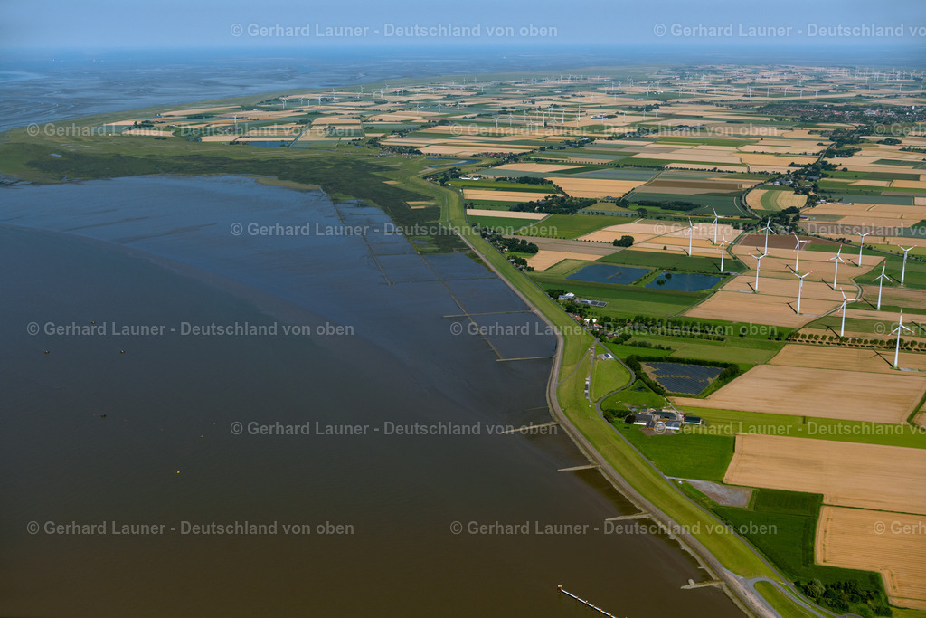 4037276 | Küstenlandschaft, Windräder bei Brunsbüttel