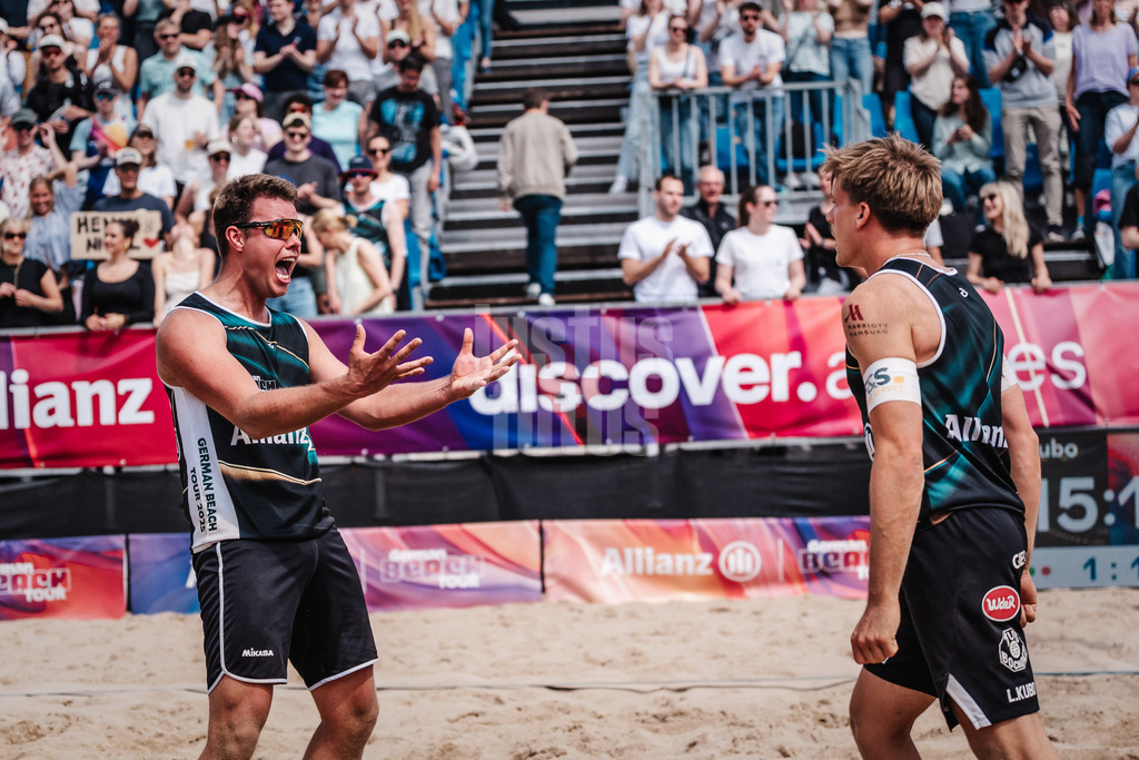 Beachvolleyball | Männer | Allianz German Beach Tour 2025 | Tourstop Hamburg | 31.05.2025 | v.l. Jonas Kaminski und Luis Kubo jubeln