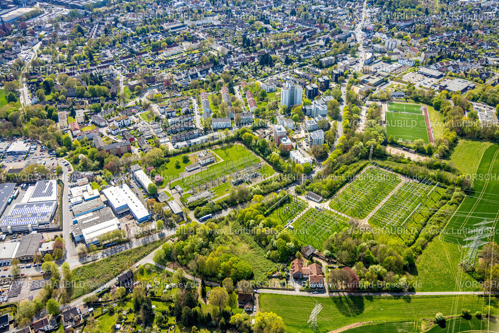 Witten260401545 | Luftbild, Ortsansicht Hochhaus-Wohnsiedlung Schulze-Delitzsch-Straße im Ortsteil Heven, Umspannwerk, Sportplatz Fußballstadion TUS Heven, Heven, Witten, Ruhrgebiet, Nordrhein-Westfalen, Deutschland