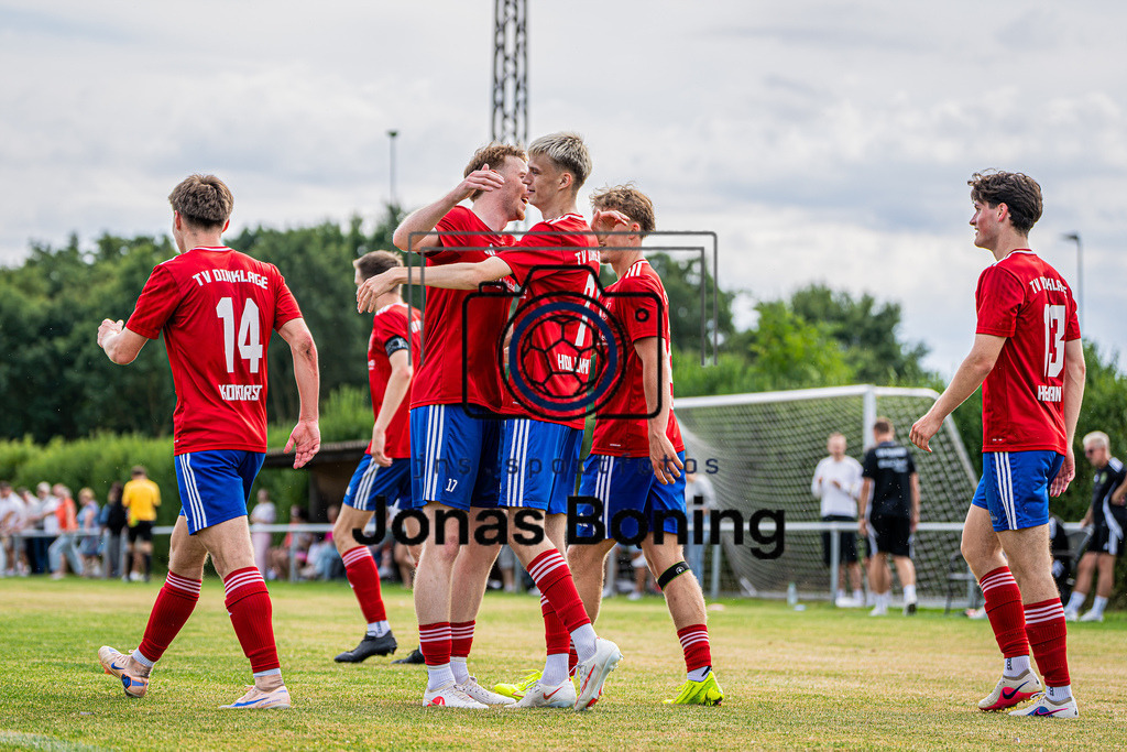 Fußball I Herren I Saison 2026-2027 I Landesliga Weser-Ems I 3. Spieltag I TV Dinklage - TuS Pewsum I 38506 | jns.sportfotos - Realisiert mit Pictrs.com