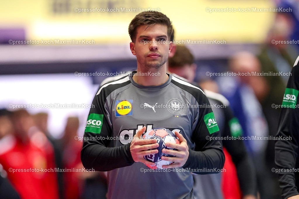 EHF15012602003 | 15.01.2026, Handball, Men's EHF EURO 2026, Deutschland - Östereich, Jyske Bank Boxen in Herning, Dänemark, Preliminary Round:  Renars Uscins (Germany #23) 