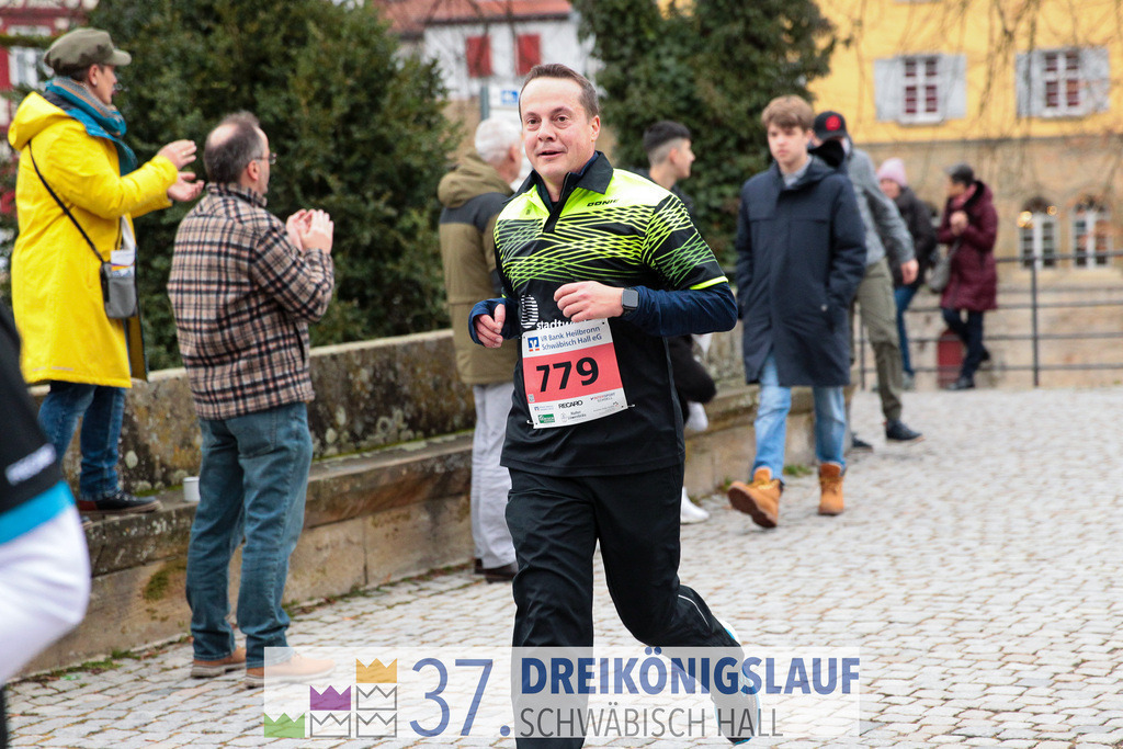 VR Bank Hauptlauf 10000m | 3 Koenigslauf 2023 - Realisiert mit Pictrs.com
