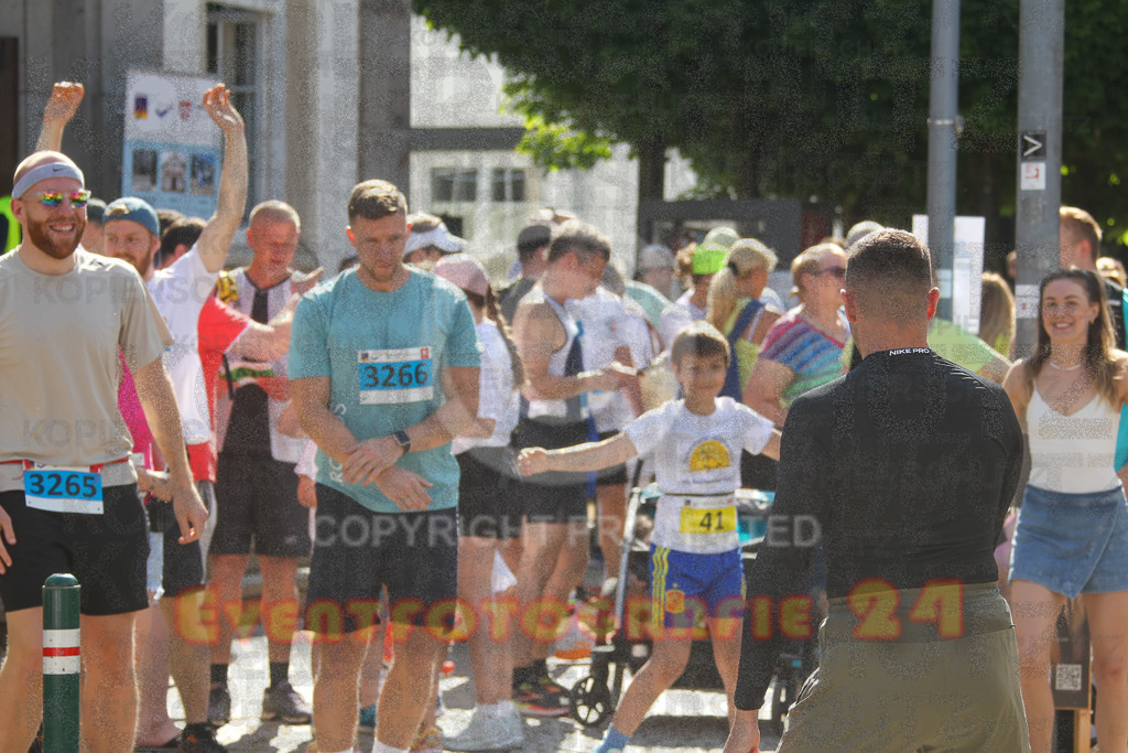 250621_0950_EV4_3347 | Sportfotografie im Rhein-Sieg Kreis, Köln, Bonn, NRW, Rheinland Pfalz, Hessen, etc. Unser Tätigkeitsfeld umfasst den Laufsport vom Volkslauf über den Marathon, Duathlon, Triathon bis zum Ultralauf wie Kölnpfad Ultra oder Schindertrail.
