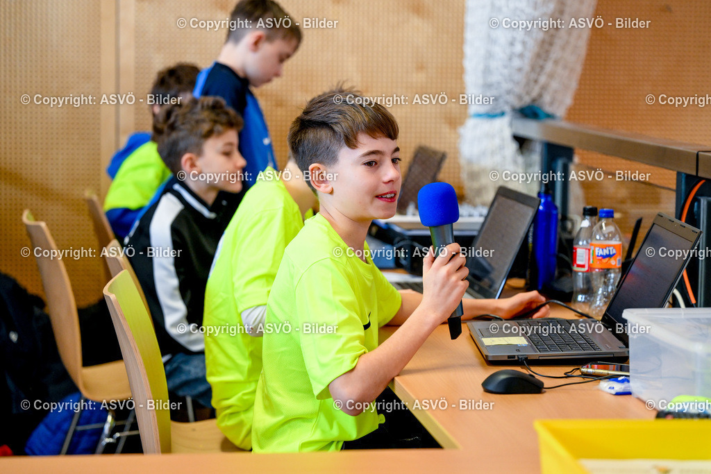 ASVÖ_ Fussballturnier SV Gallneukirchen_ 09.02.2025-103 | 09.02.2025, Gallneukirchen, AUT, ASVÖ, Fussball Nachwuchs Hallenturnier 2025, SV Gallneukirchen im Bild Teilnehmer U 9©Harald Dostal / fodo.media - Realisiert mit Pictrs.com