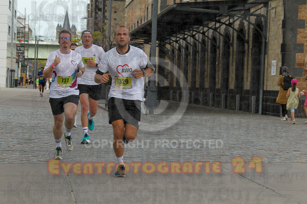 250920_1321_EV4_5279 | Sportfotografie im Rhein-Sieg Kreis, Köln, Bonn, NRW, Rheinland Pfalz, Hessen, etc. Unser Tätigkeitsfeld umfasst den Laufsport vom Volkslauf über den Marathon, Duathlon, Triathon bis zum Ultralauf wie Kölnpfad Ultra oder Schindertrail.