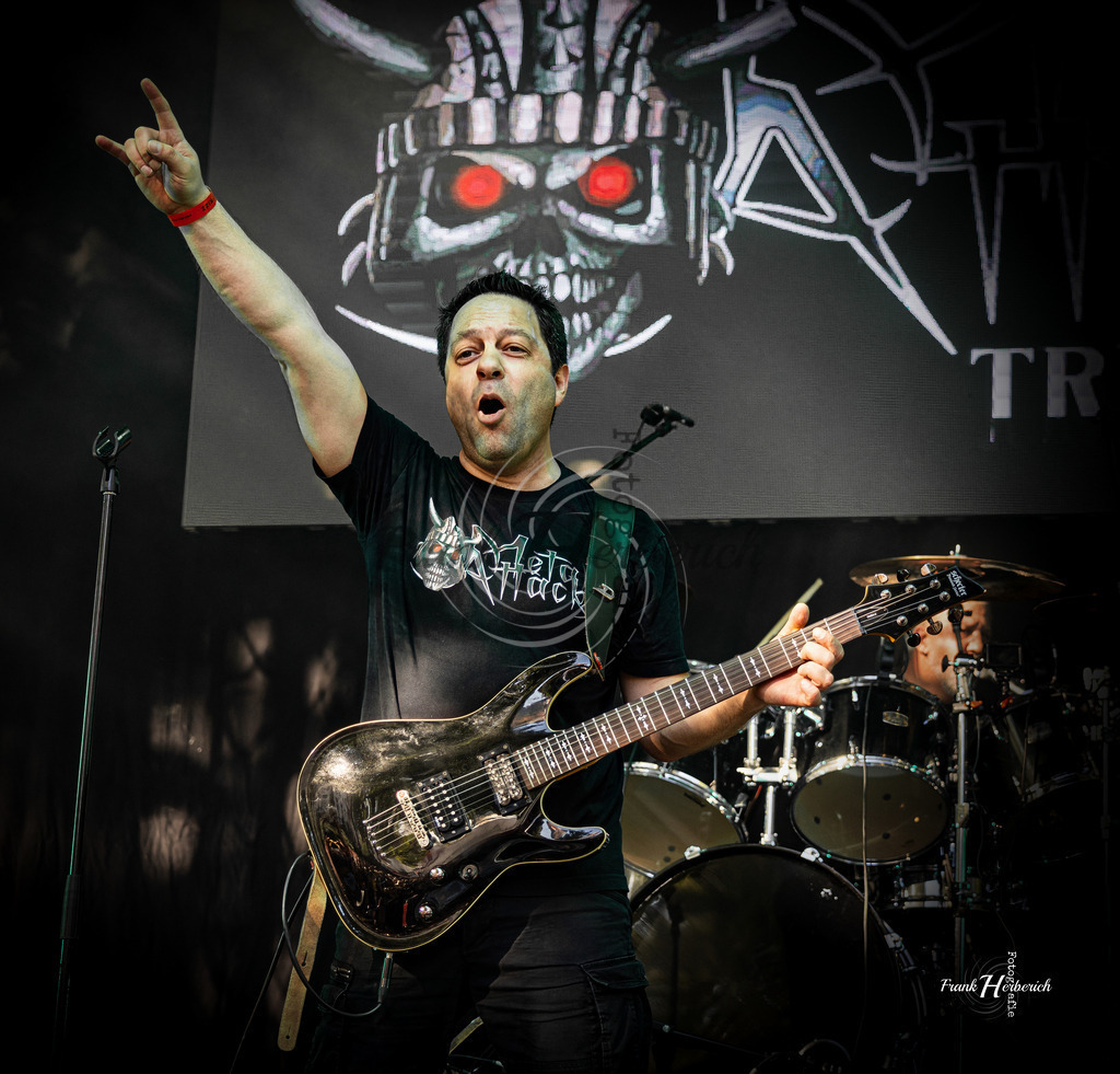 Metal Attack Tribute | Stadtfest Aschaffenburg 30.08.2025 - Realisiert mit Pictrs.com