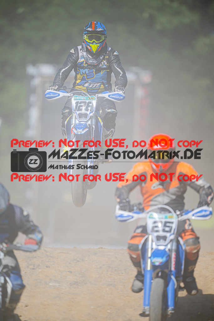 MaZZes_FotoMatrix_220702_3212 | UE40