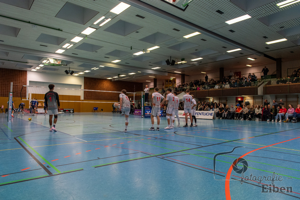 VSG Ammerland-Oldenburger TB | Regionalliga; VSG Ammerland (blau)-Oldenburger TB (weiß) am 18.01.2025 in Bad Zwischenahn (Sporthalle Schilldestraße ), Photo: Philip Eiben 2025 - Realisiert mit Pictrs.com