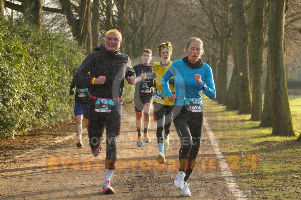 241231_1013_EV4_3437 | Sportfotografie im Rhein-Sieg Kreis, Köln, Bonn, NRW, Rheinland Pfalz, Hessen, etc. Unser Tätigkeitsfeld umfasst den Laufsport vom Volkslauf über den Marathon, Duathlon, Triathon bis zum Ultralauf wie Kölnpfad Ultra oder Schindertrail.