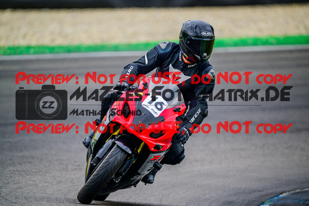 MaZZes_FotoMatrix_240614_6007705_4142 | GELB