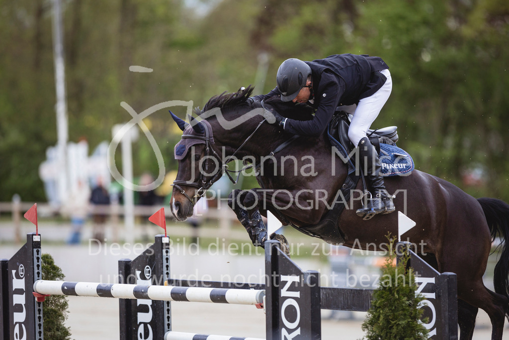 240428_Spenge_S-Spr-140 | Deine schönsten Turniermomente als professionelle Fotos! Entdecke hochwertige Pferdesport-Fotografie im Online-Shop. Jetzt Fotos finden & bestellen!