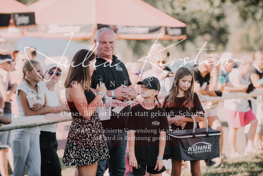 DSC_7845 | Pferde- und Turnierfotografie in Westsachsen. Pferdeportraits, Auftragszeichnungen und intuitive Kunst.
