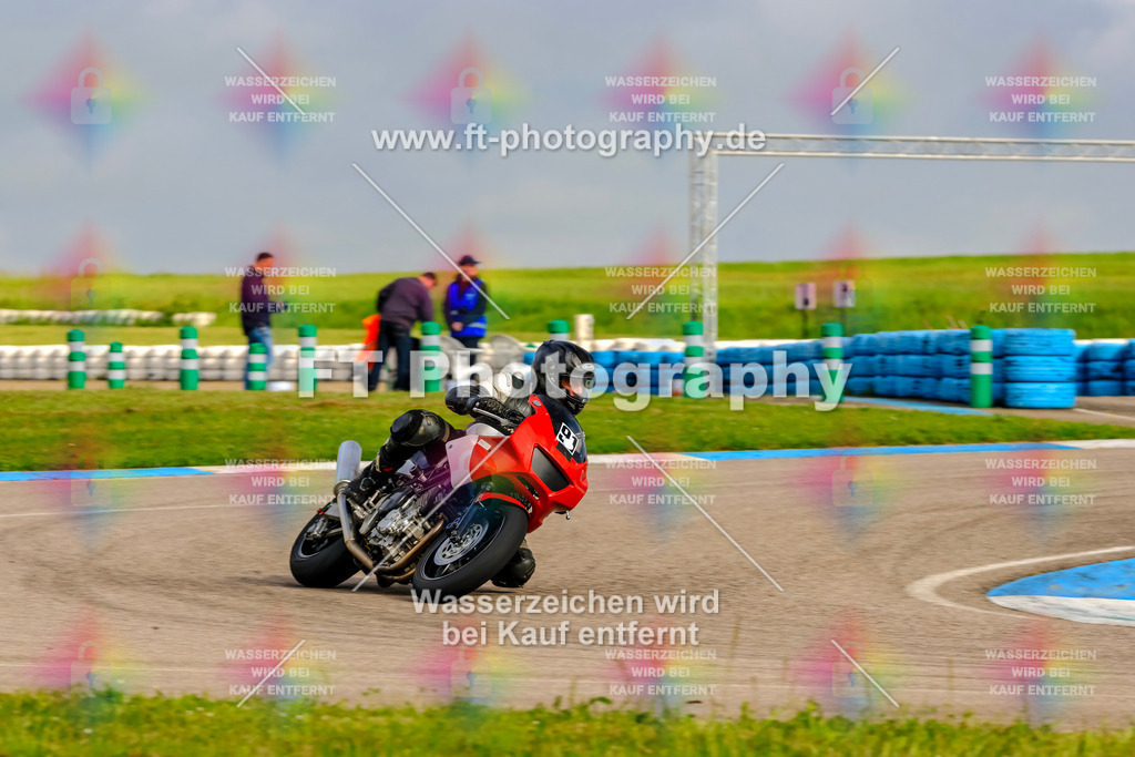 MotoTeam-8230 | Hier findet Ihr Bilder von Touristenfahrten auf der Nürburgring Nordschleife oder von anderen Veranstaltungen die ich besucht habe. Viel Spass beim Durch Schauen 