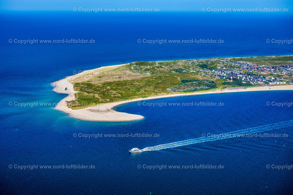 Sylt_Hörnum_Adler_Katamaran_Cat_ELS_7438280824 | HöRNUM (SYLT) 28.08.2024 Küstenbereich und Odde der Nordseeinsel Sylt in Hörnum im Bundesland Schleswig-Holstein. // Coastal area and Odde of the North Sea island of Sylt in Hoernum in the state of Schleswig-Holstein. Foto: Martin Elsen