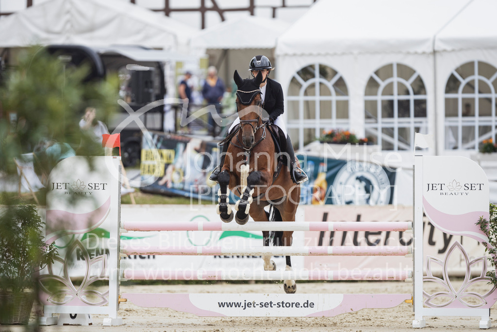 250710_BHO_Stil-L-1-153 | Deine schönsten Turniermomente als professionelle Fotos! Entdecke hochwertige Pferdesport-Fotografie im Online-Shop. Jetzt Fotos finden & bestellen!