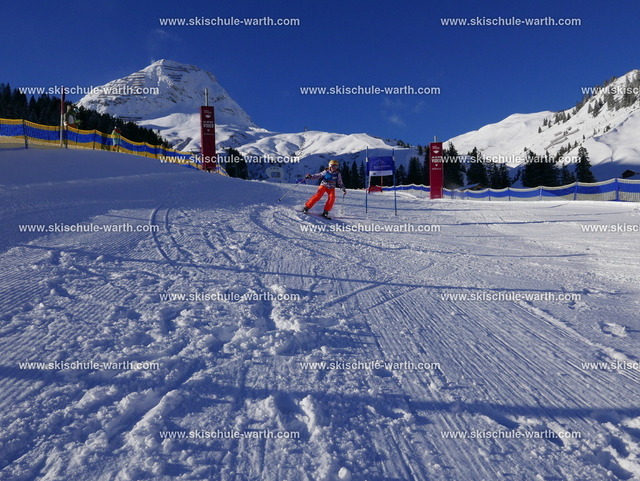 Antonia (3) | Photos von der Skischule Warth - Realisiert mit Pictrs.com
