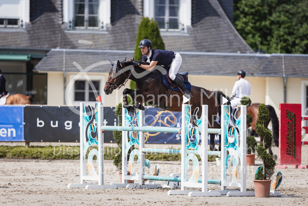 250531_MayDays_M2-Springen-531 | Deine schönsten Turniermomente als professionelle Fotos! Entdecke hochwertige Pferdesport-Fotografie im Online-Shop. Jetzt Fotos finden & bestellen!